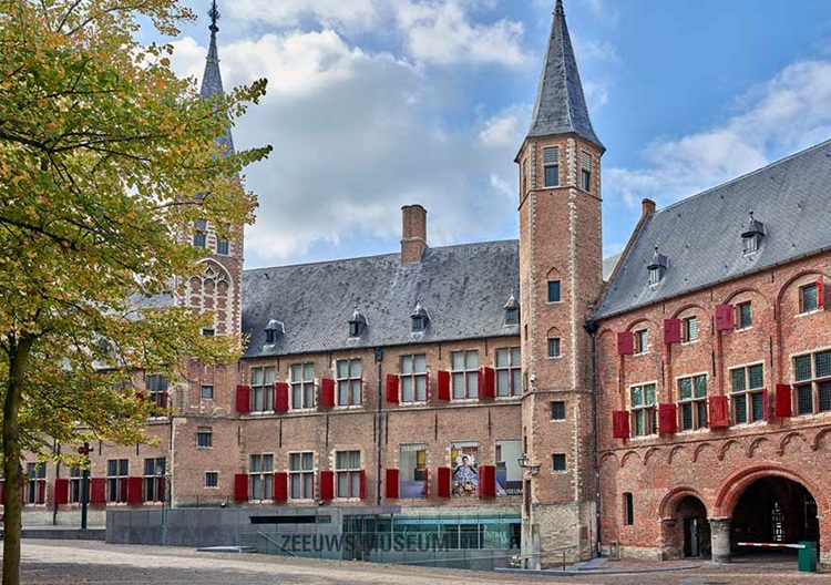 Abdijplein Middelburg - Zeeuws Museum